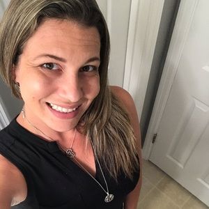 Meet your Posher, Whitney